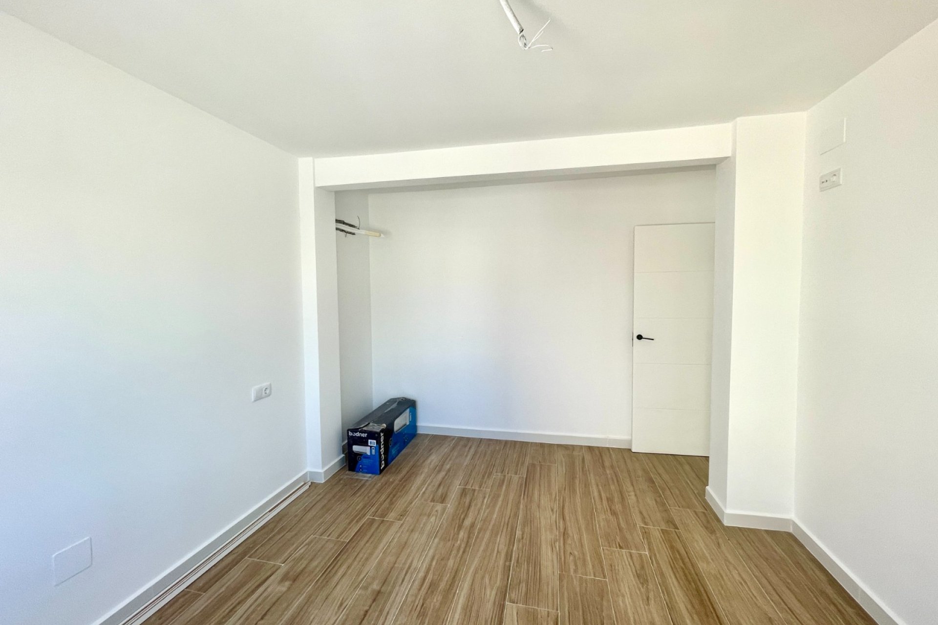 Resale - Townhouse / Duplex / Corner - Daya Vieja