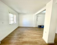 Resale - Townhouse / Duplex / Corner - Daya Vieja