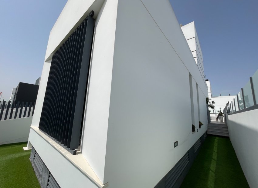 Resale - Townhouse / Duplex / Corner - Dolores - Alicante