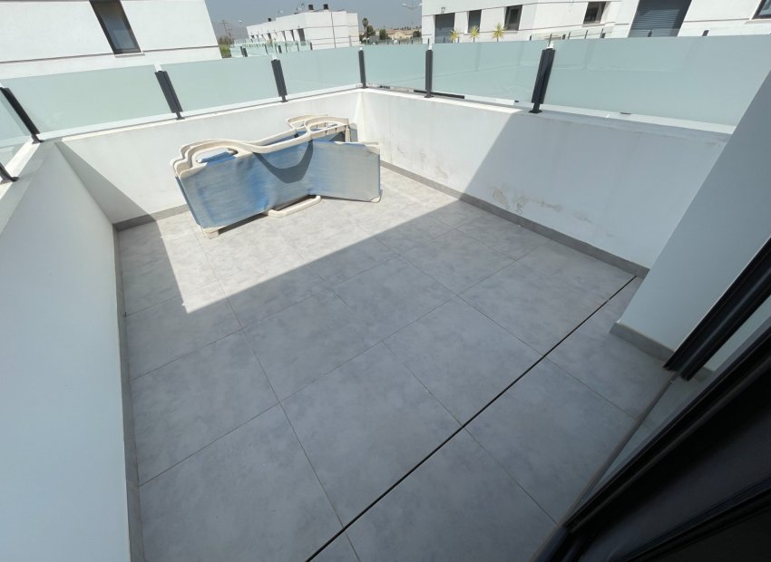 Resale - Townhouse / Duplex / Corner - Dolores - Alicante