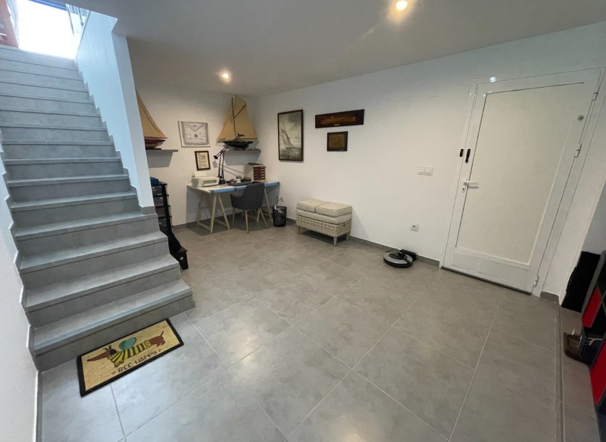 Resale - Townhouse / Duplex / Corner - Dolores - Alicante