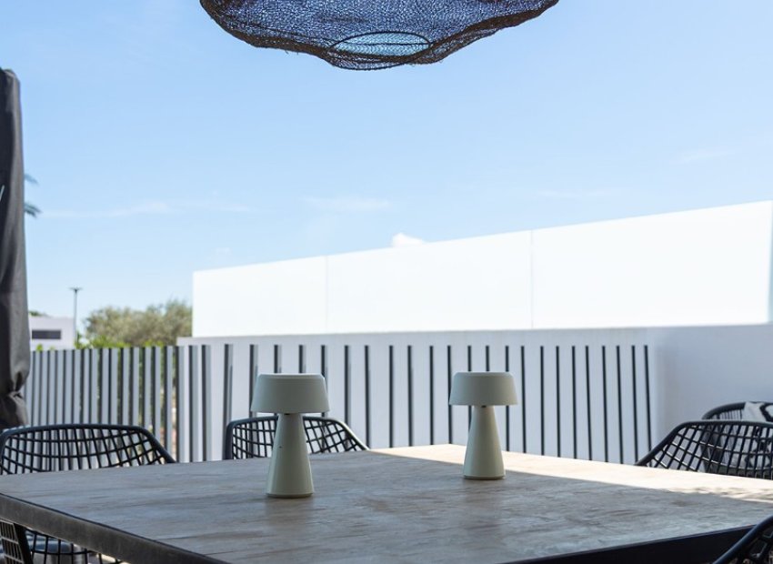 Resale - Townhouse / Duplex / Corner - Dolores