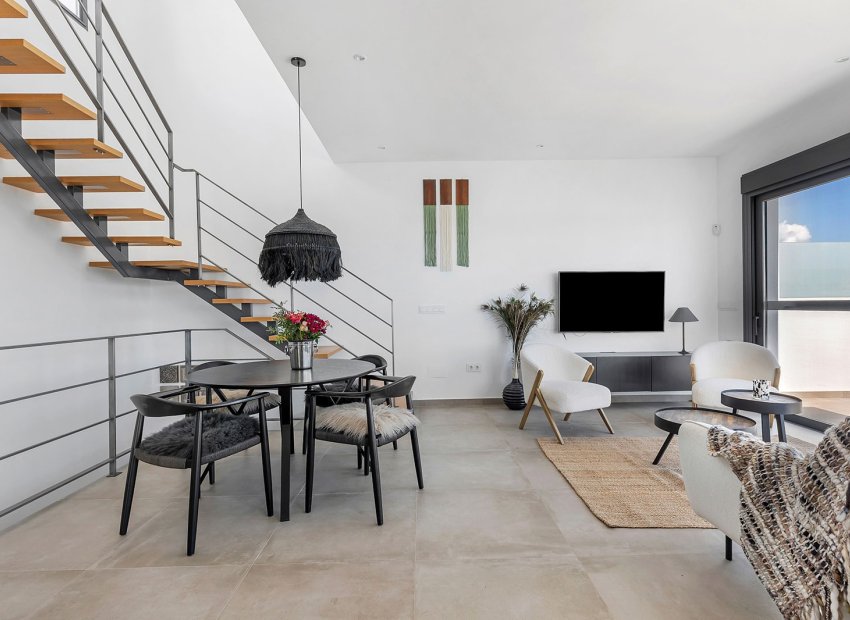 Resale - Townhouse / Duplex / Corner - Dolores