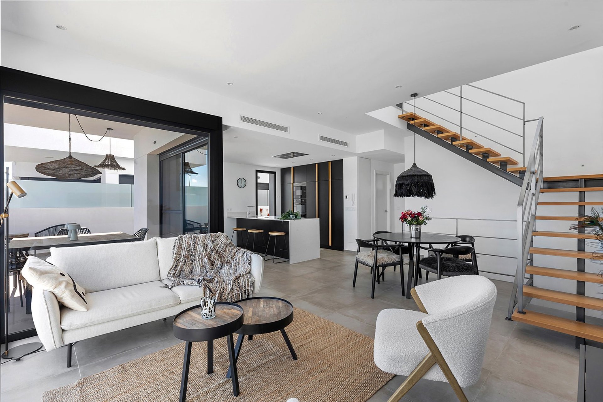 Resale - Townhouse / Duplex / Corner - Dolores