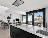 Resale - Townhouse / Duplex / Corner - Dolores