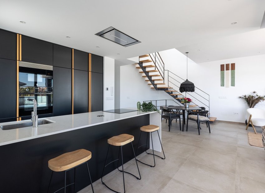 Resale - Townhouse / Duplex / Corner - Dolores