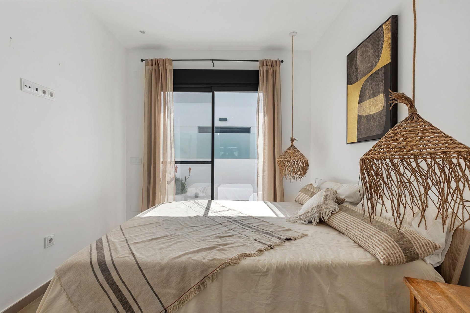 Resale - Townhouse / Duplex / Corner - Dolores