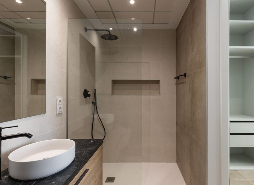 Resale - Townhouse / Duplex / Corner - Dolores