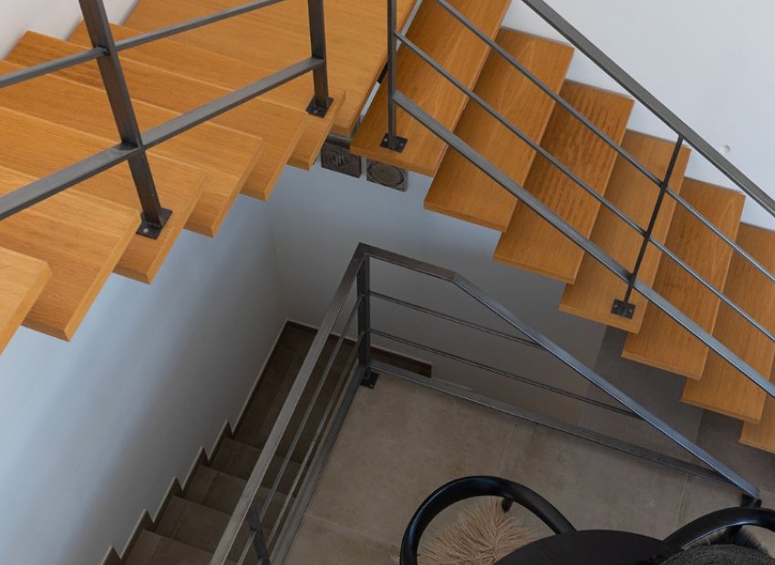 Resale - Townhouse / Duplex / Corner - Dolores