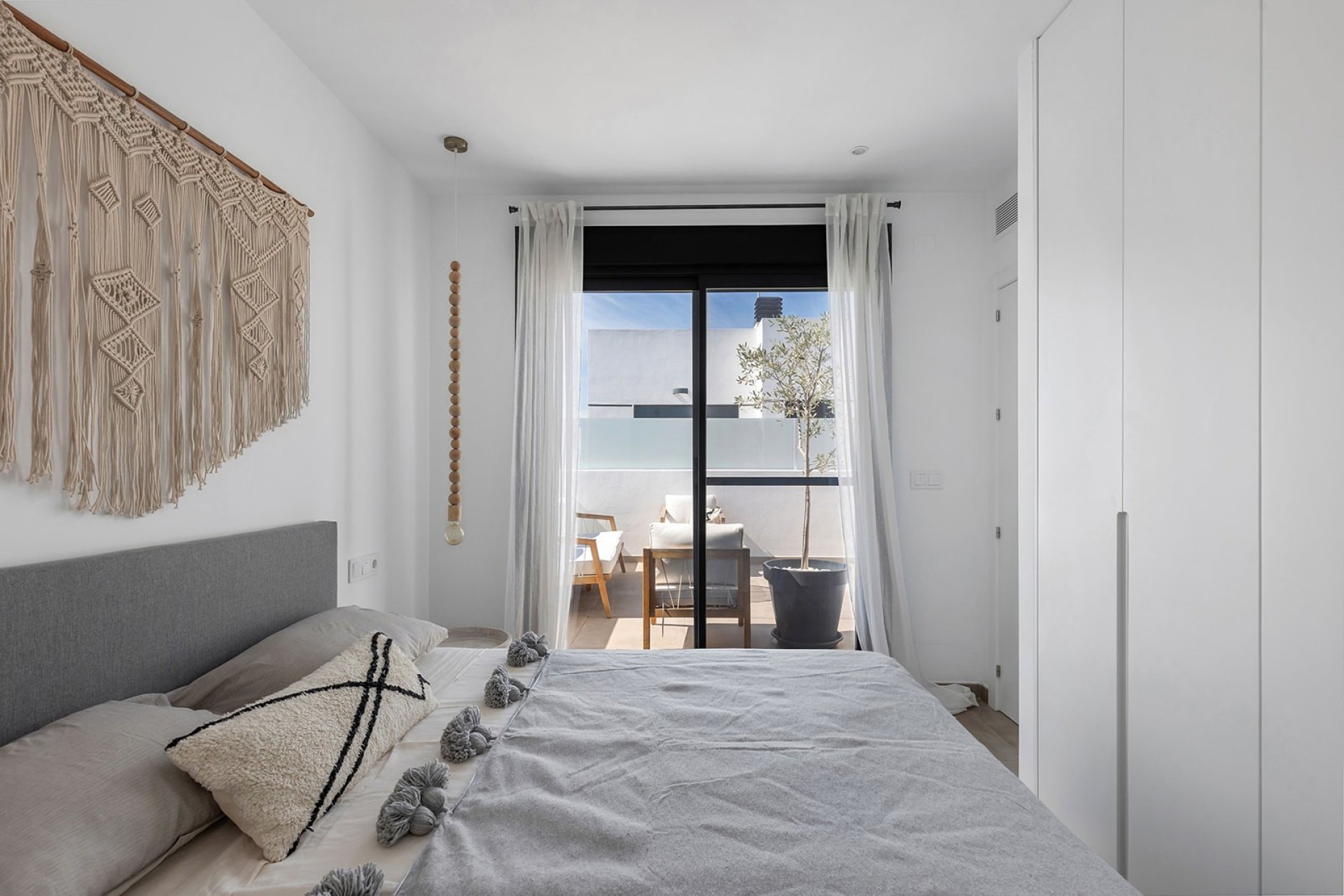 Resale - Townhouse / Duplex / Corner - Dolores