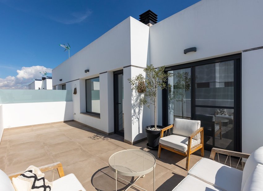 Resale - Townhouse / Duplex / Corner - Dolores