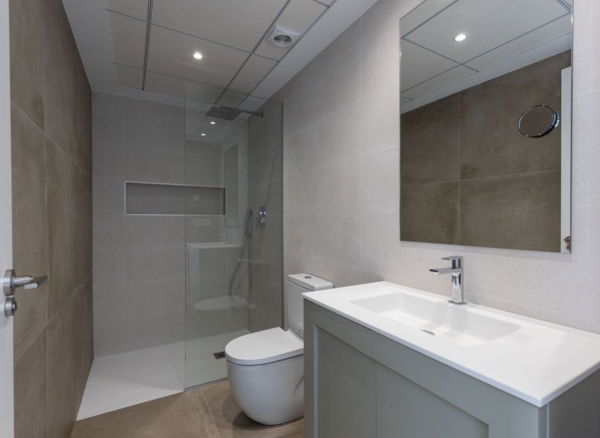 Resale - Townhouse / Duplex / Corner - Dolores