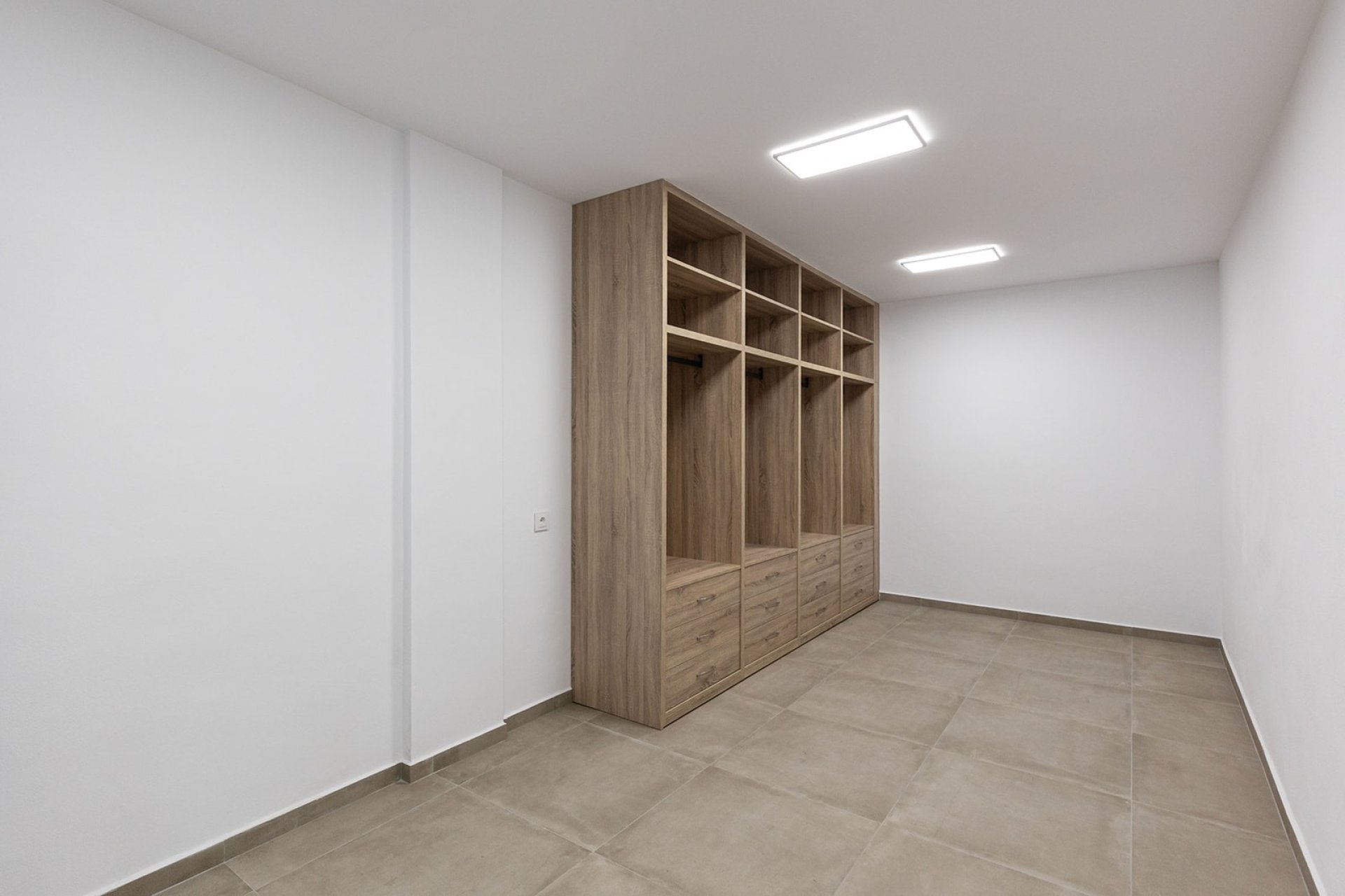 Resale - Townhouse / Duplex / Corner - Dolores