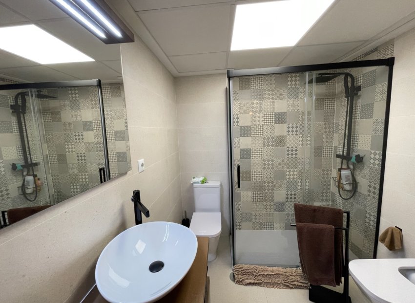 Resale - Townhouse / Duplex / Corner - Elche - Center