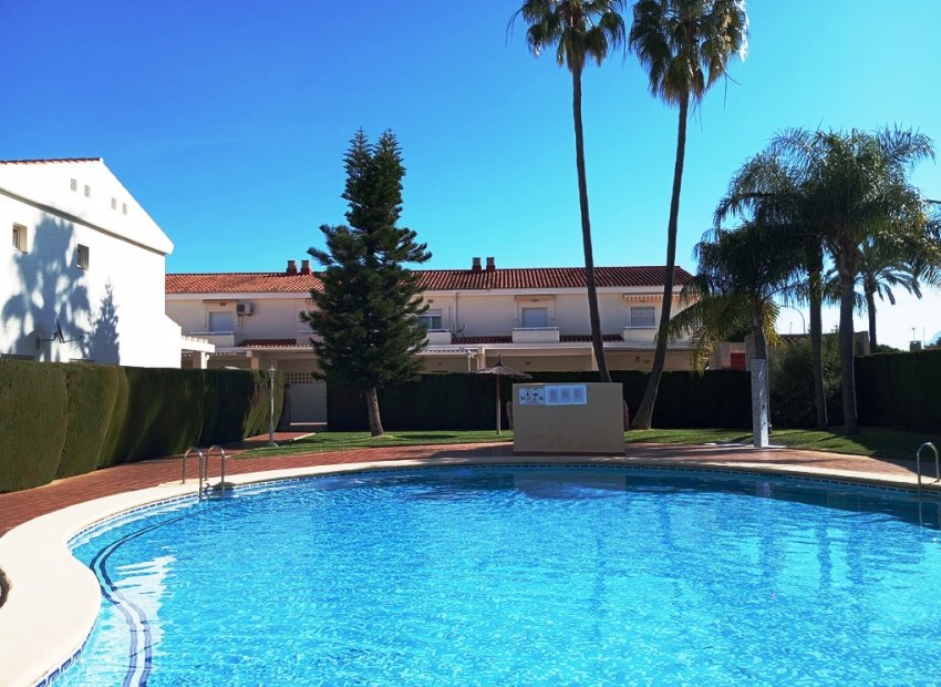 Resale - Townhouse / Duplex / Corner - Els Poblets