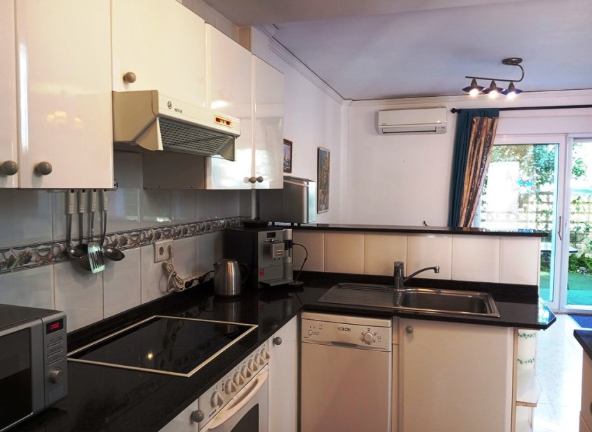 Resale - Townhouse / Duplex / Corner - Els Poblets