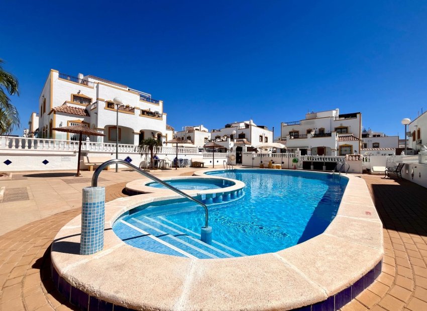 Resale - Townhouse / Duplex / Corner - Entre Naranjos - Vistabella - Entre Naranjos