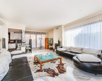 Resale - Townhouse / Duplex / Corner - Estepoa - Selwo