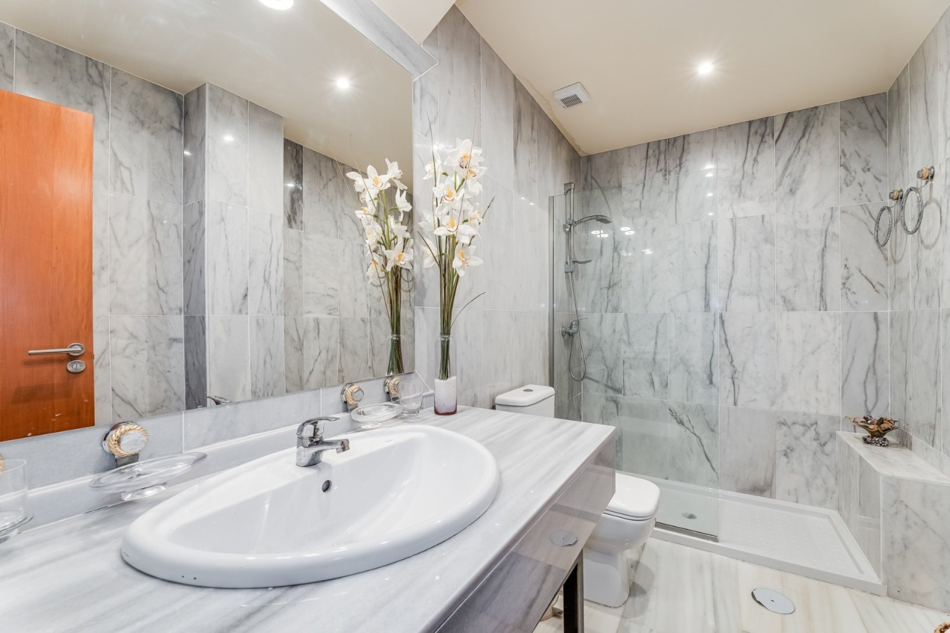 Resale - Townhouse / Duplex / Corner - Estepoa - Selwo