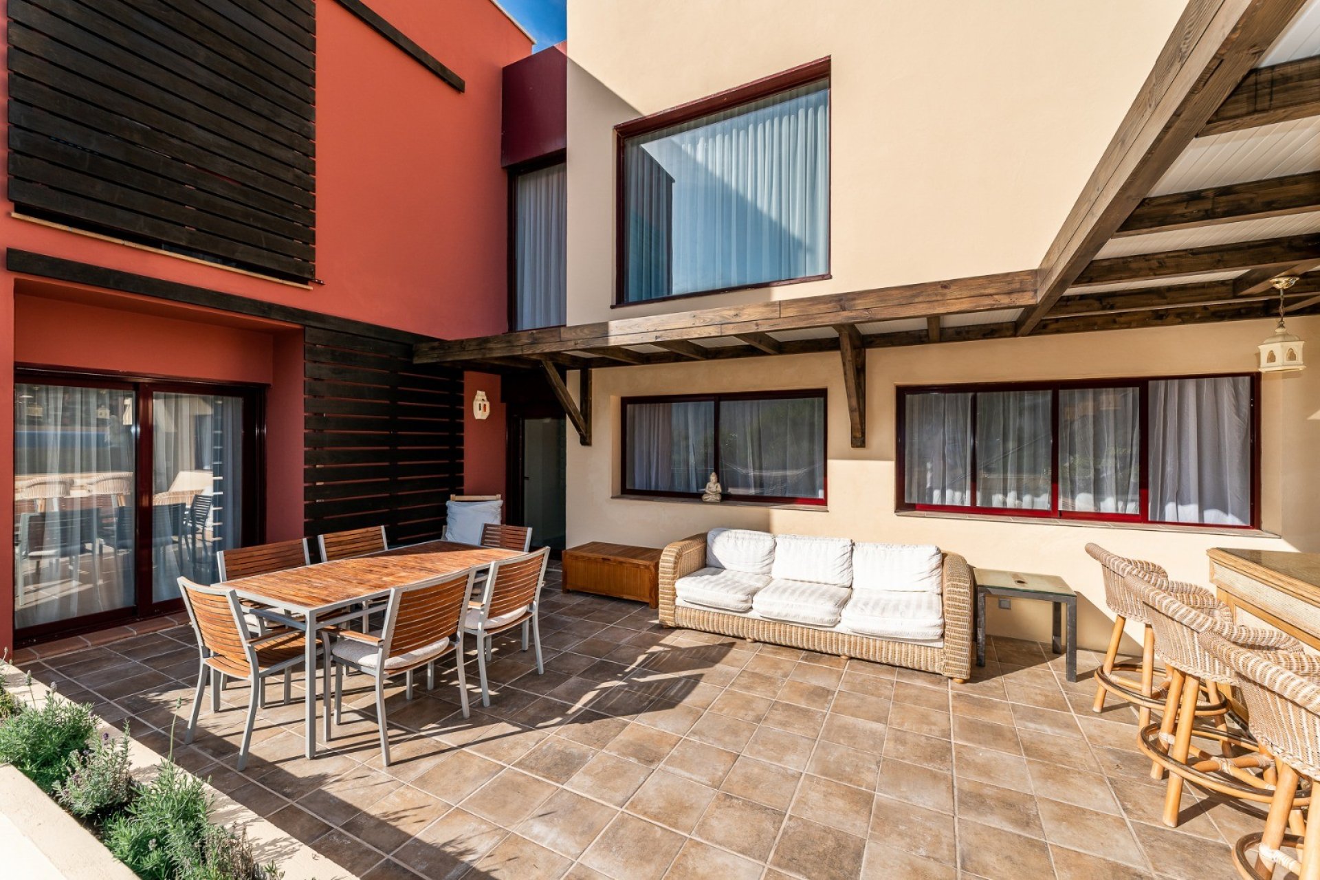 Resale - Townhouse / Duplex / Corner - Estepoa - Selwo