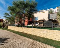 Resale - Townhouse / Duplex / Corner - Estepoa - Selwo