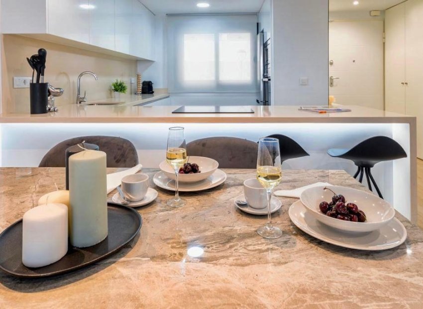 Resale - Townhouse / Duplex / Corner - Finestrat - Urbanización