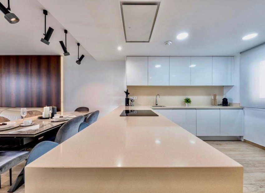 Resale - Townhouse / Duplex / Corner - Finestrat - Urbanización