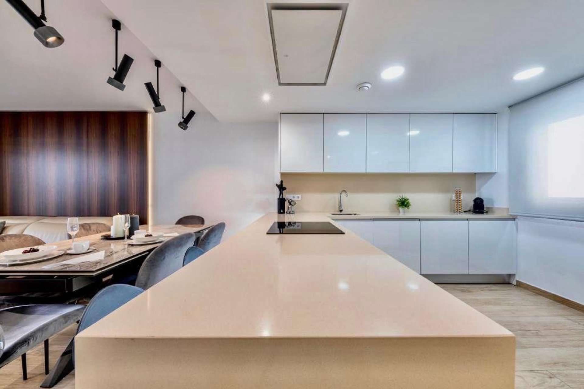 Resale - Townhouse / Duplex / Corner - Finestrat - Urbanización