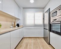 Resale - Townhouse / Duplex / Corner - Finestrat - Urbanización
