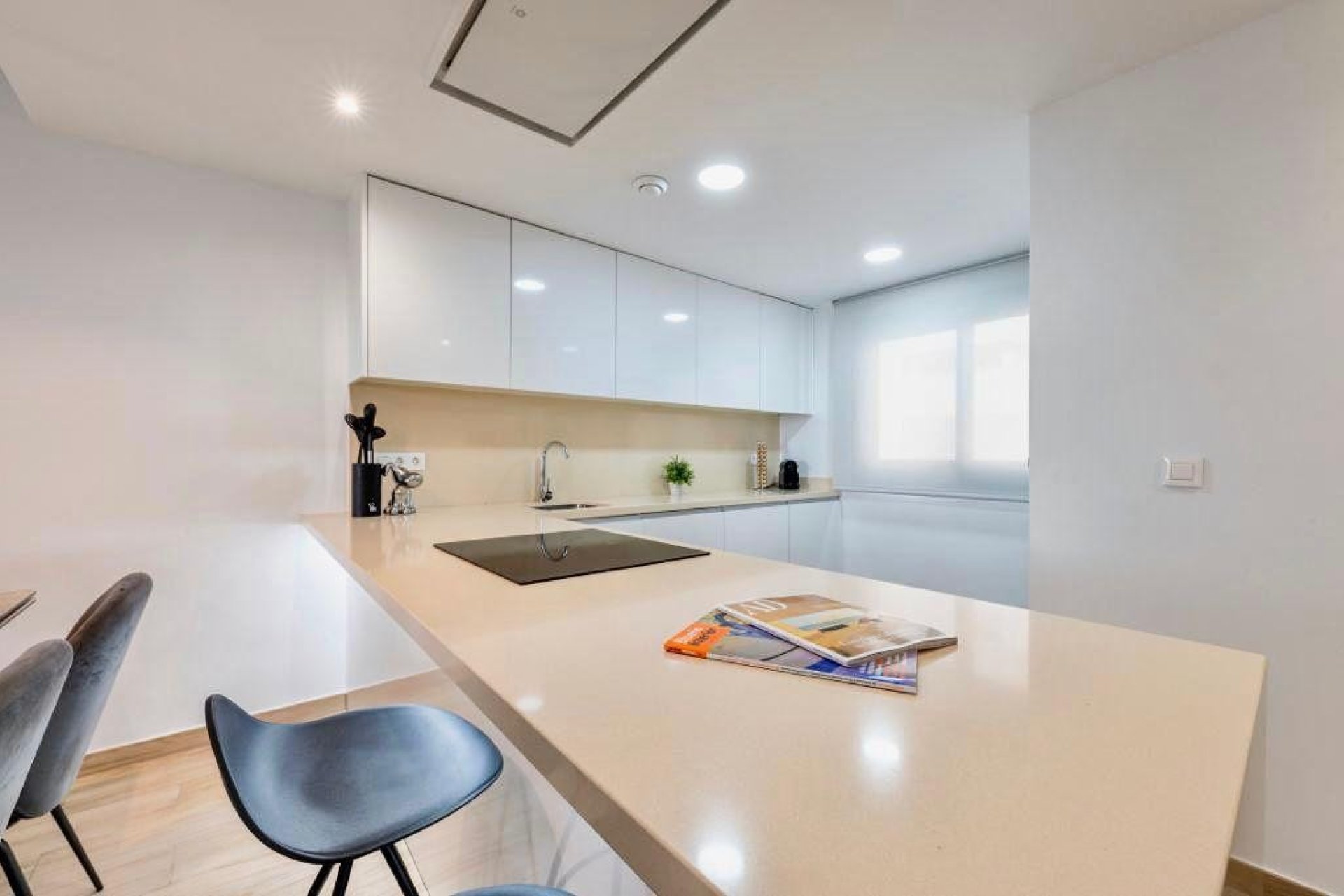 Resale - Townhouse / Duplex / Corner - Finestrat - Urbanización
