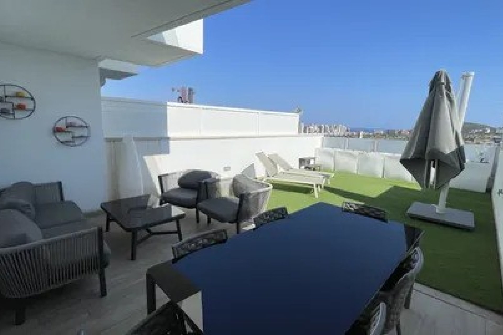 Resale - Townhouse / Duplex / Corner - Finestrat - Urbanización