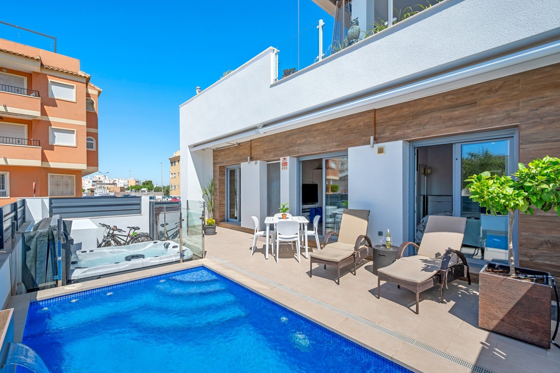 Resale - Townhouse / Duplex / Corner - Formentera del Segura - Formentera De Segura