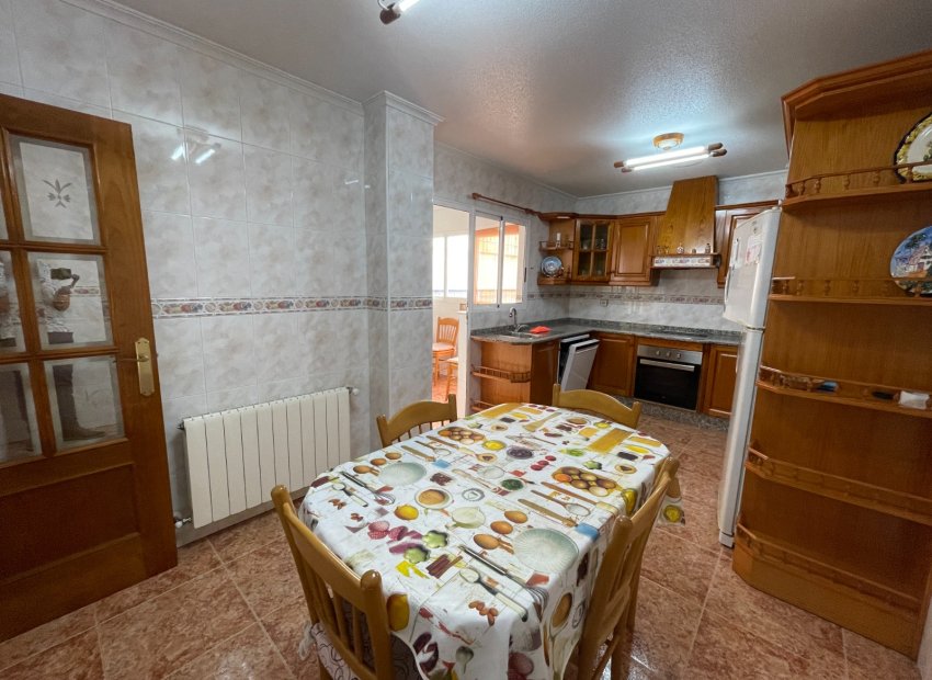 Resale - Townhouse / Duplex / Corner - Formentera del Segura - Formentera De Segura