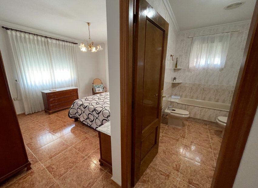 Resale - Townhouse / Duplex / Corner - Formentera del Segura - Formentera De Segura