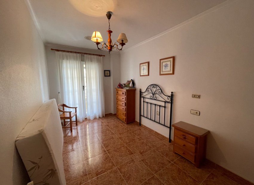 Resale - Townhouse / Duplex / Corner - Formentera del Segura - Formentera De Segura