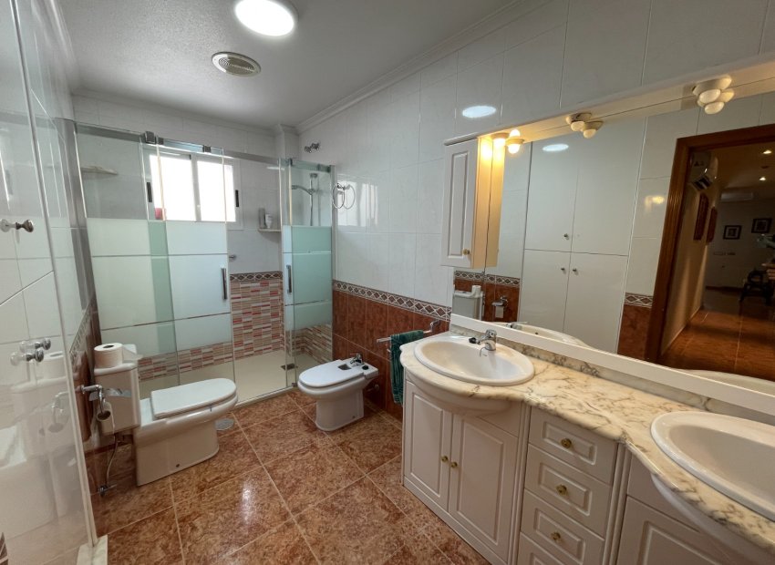 Resale - Townhouse / Duplex / Corner - Formentera del Segura - Formentera De Segura