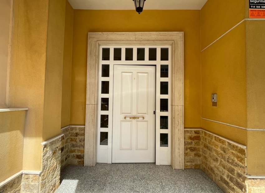 Resale - Townhouse / Duplex / Corner - Formentera del Segura - Formentera De Segura