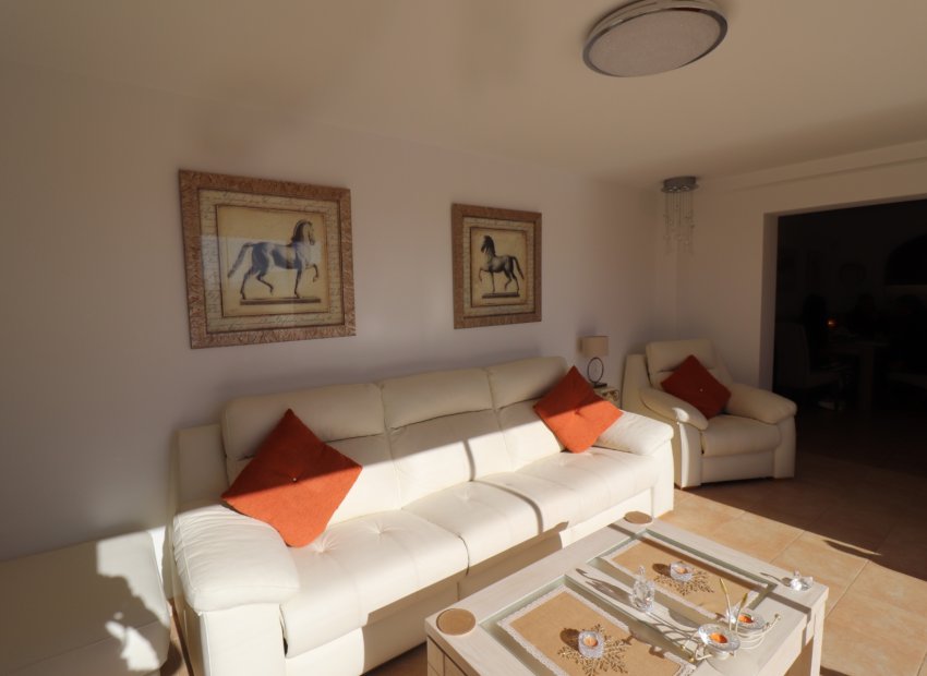 Resale - Townhouse / Duplex / Corner - Fortuna - LAS KALENDAS