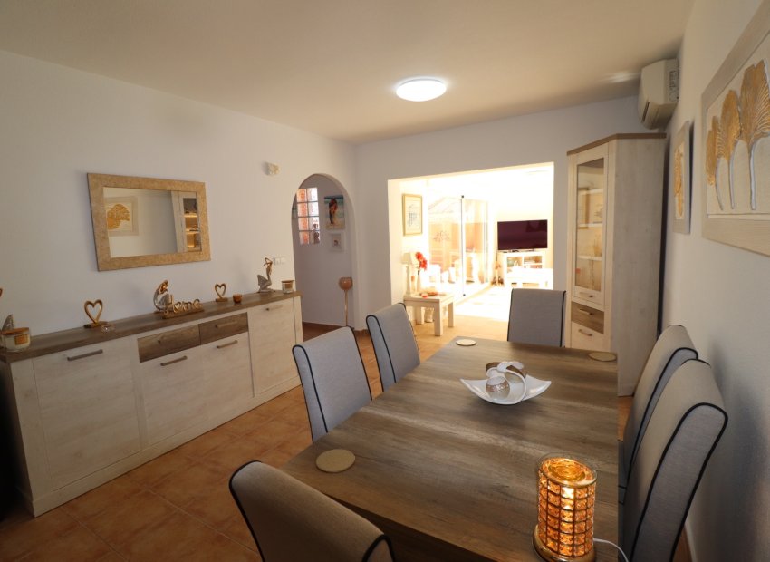 Resale - Townhouse / Duplex / Corner - Fortuna - LAS KALENDAS