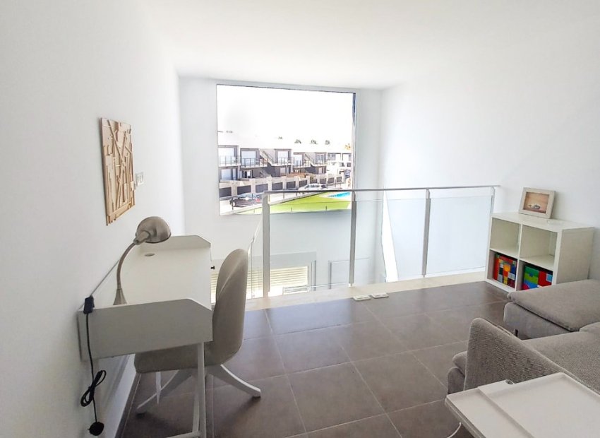 Resale - Townhouse / Duplex / Corner - Gran Alacant