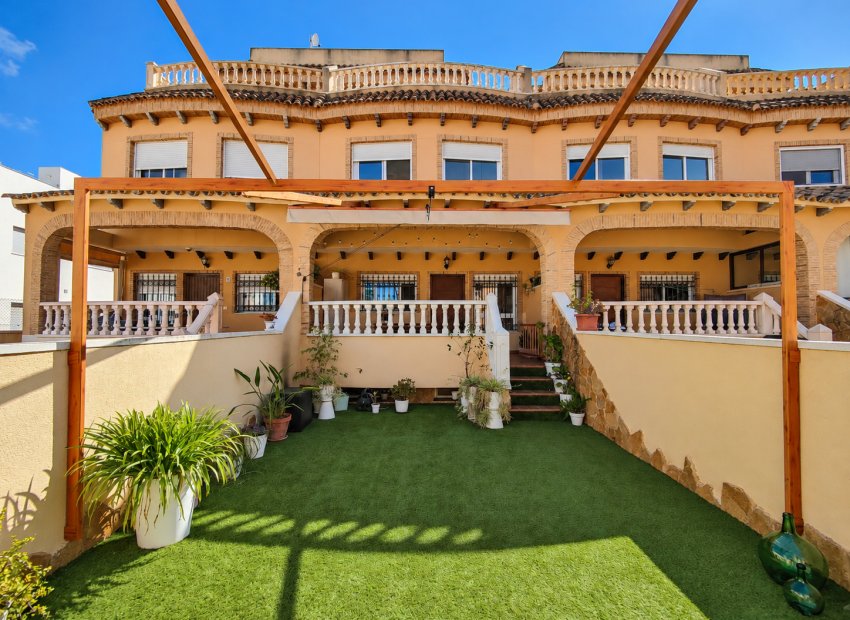 Resale - Townhouse / Duplex / Corner - Guardamar del Segura - Center - El Raso