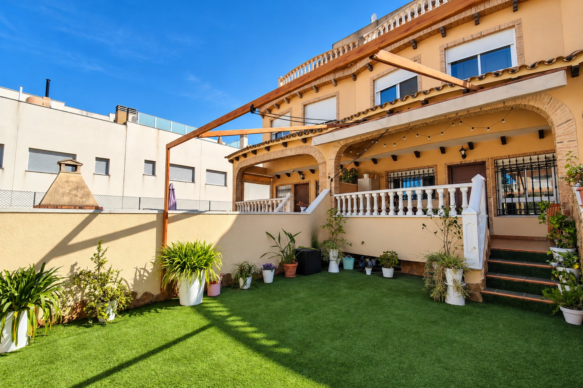 Resale - Townhouse / Duplex / Corner - Guardamar del Segura - Center - El Raso