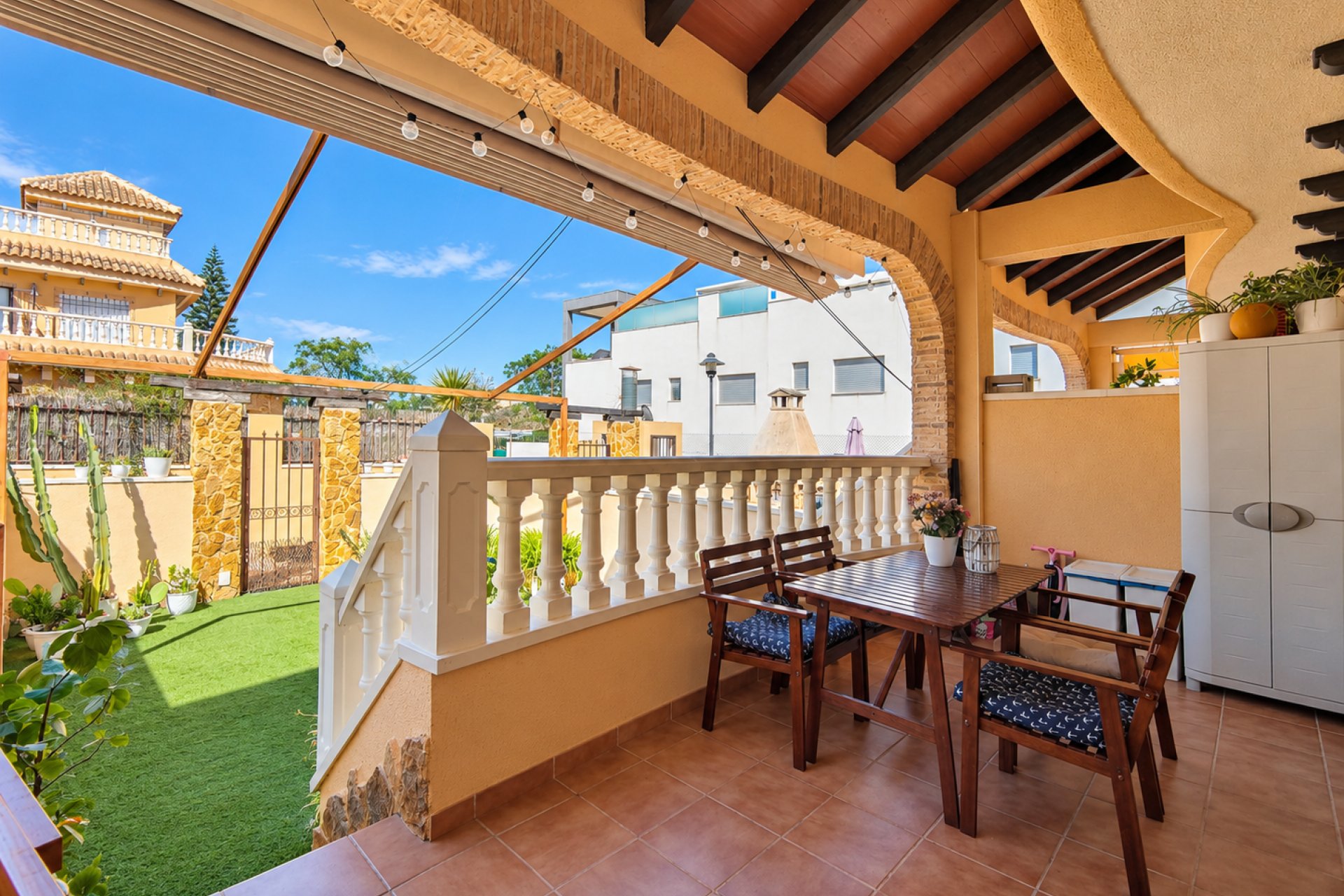 Resale - Townhouse / Duplex / Corner - Guardamar del Segura - Center - El Raso