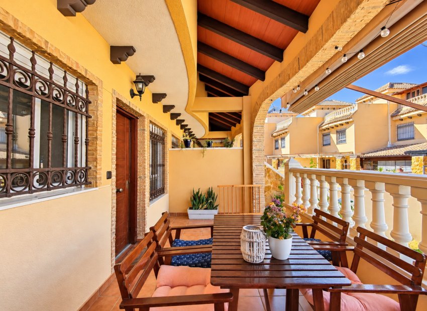 Resale - Townhouse / Duplex / Corner - Guardamar del Segura - Center - El Raso