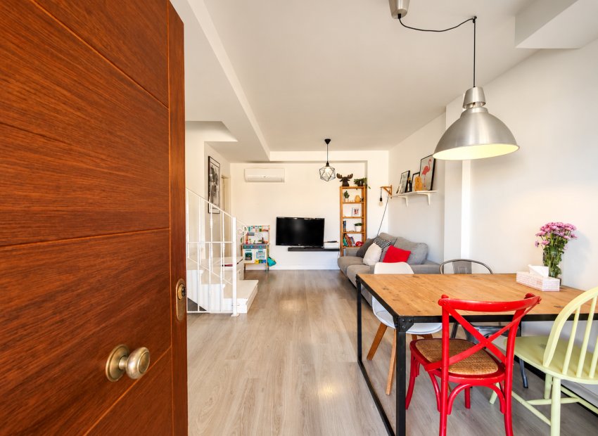 Resale - Townhouse / Duplex / Corner - Guardamar del Segura - Center - El Raso