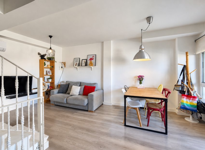 Resale - Townhouse / Duplex / Corner - Guardamar del Segura - Center - El Raso