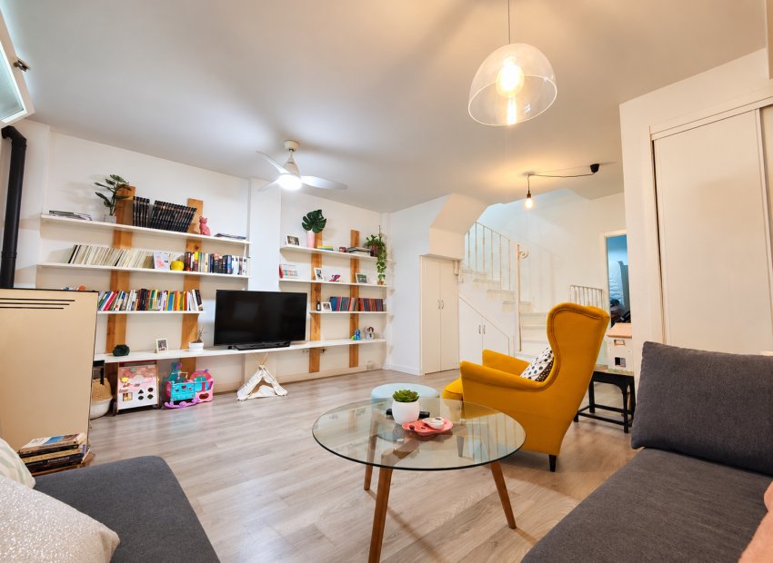 Resale - Townhouse / Duplex / Corner - Guardamar del Segura - Center - El Raso