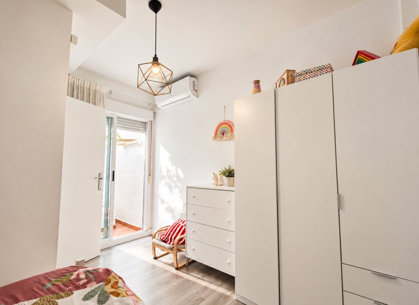 Resale - Townhouse / Duplex / Corner - Guardamar del Segura - Center - El Raso