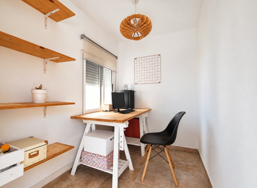 Resale - Townhouse / Duplex / Corner - Guardamar del Segura - Center - El Raso