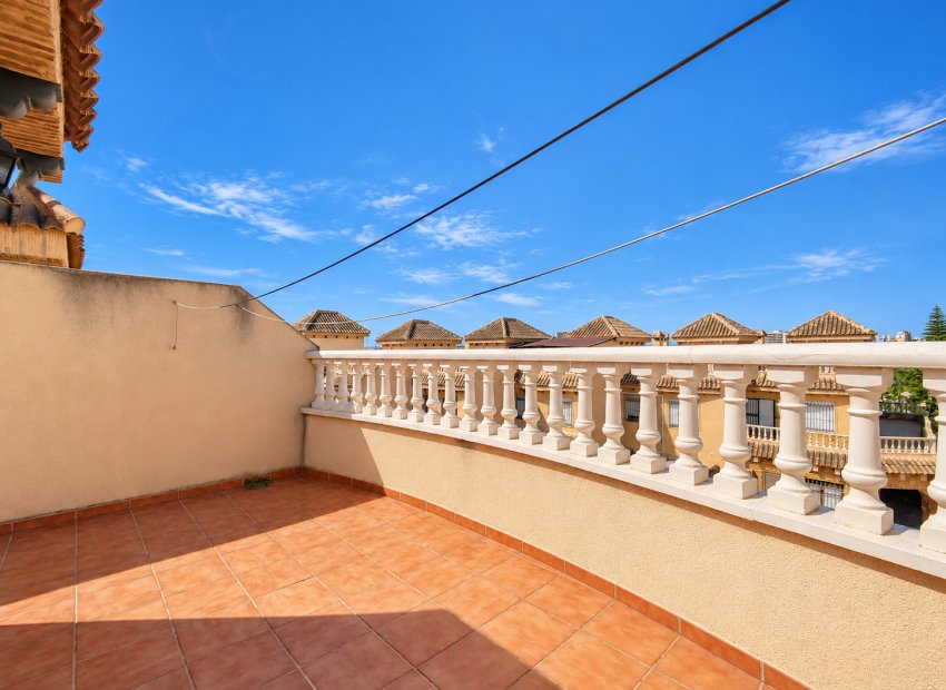 Resale - Townhouse / Duplex / Corner - Guardamar del Segura - Center - El Raso